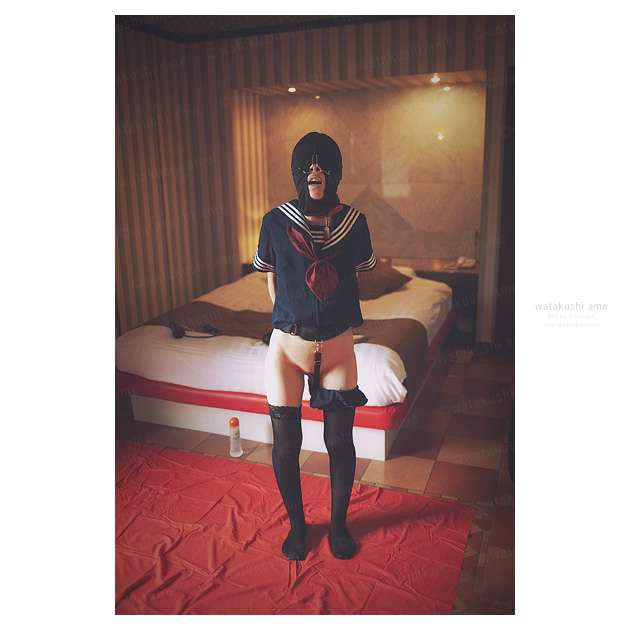 セーラー服で責められるSM奴隷。鼻フック、全頭マスクのままバイブを強制固定されて放置責め 緊縛・拘束・ボンデージ調教 